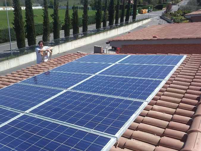 Impianto fotovoltaico lightland a quercegrossa siena Toscana 3